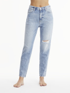 Bild von Calvin Klein - Mom Jeans - Denim Medium