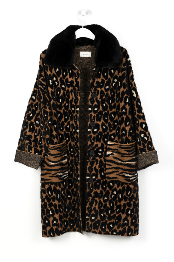 Picture of VICOLO - Coat 01Z - Leo Print