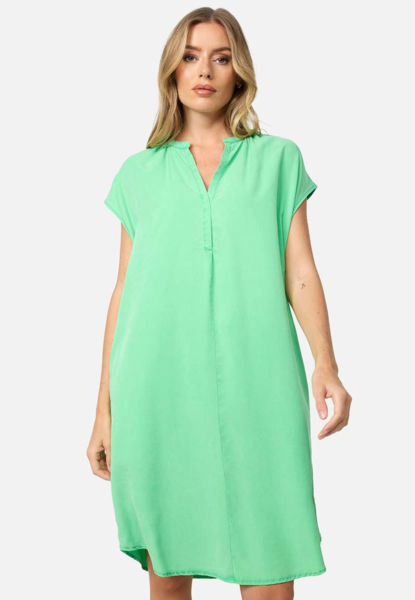 Bild von CATNOIR KLEID AUS TENCEL MIT SPLITNECK - GREEN